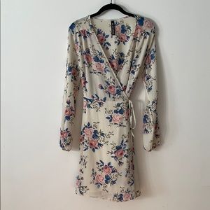 Design Lab lightweight white floral wrap dress.
